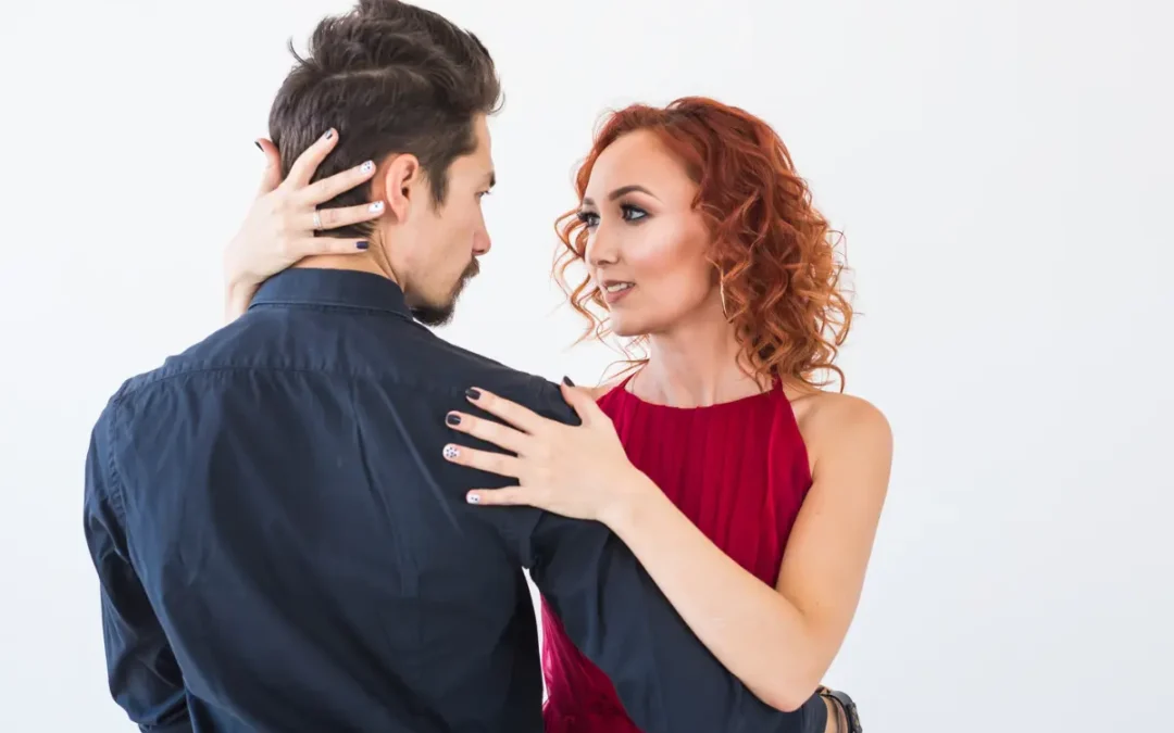 Ballroom Dance Etiquette: Do’s and Don’ts on the Dance Floor