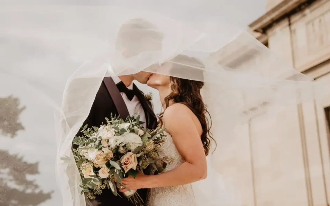 8 Steps to Perfect Your Wedding Dance for Spring Weddings